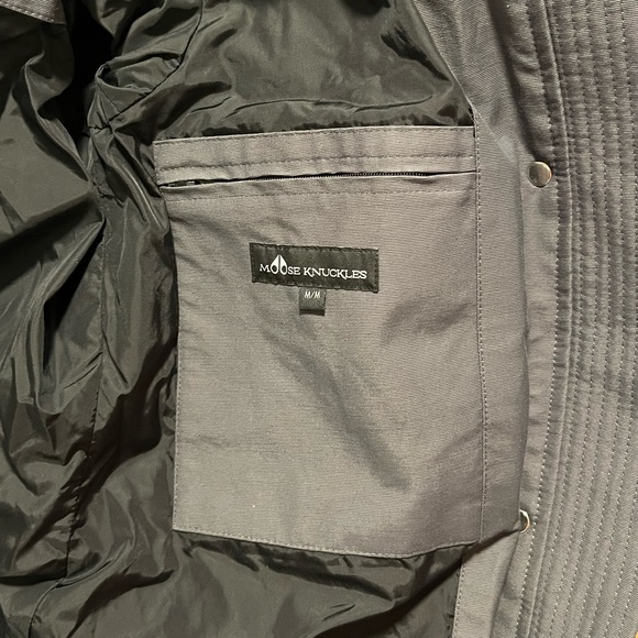 MOOSE KNUCKLES- ORIGINAL SASKATCHEWAN PARKA FUR - Picture 7 of 12